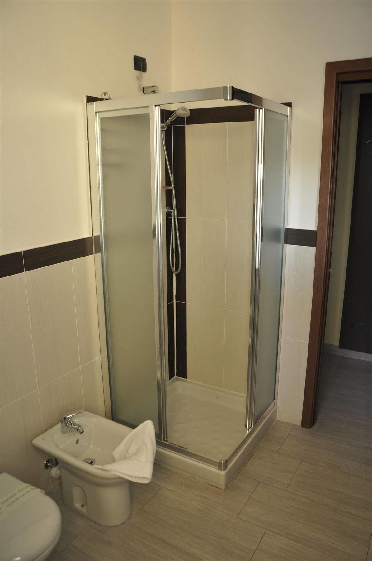גרבניאטה מילנזה Residence San Prospero מראה חיצוני תמונה